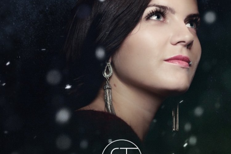 Suvi Teräsniskan joulukonsertti Suvi Teräsniskan joulukonsertti